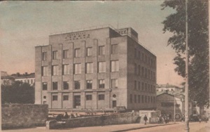 Задние Института Ленина, Советская площадь