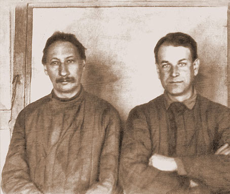 Павел Флоренский (слева) в лагере 
